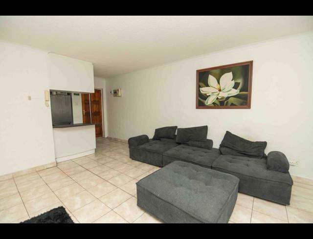 2 BEDROOM APARTMENT FOR SALE IN HUMEWOOD EXTENSION